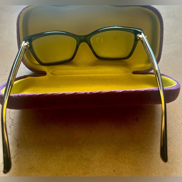 Black Gucci bold & classic black full-rim frame eyeglasses w/ signature Gucci main image 7